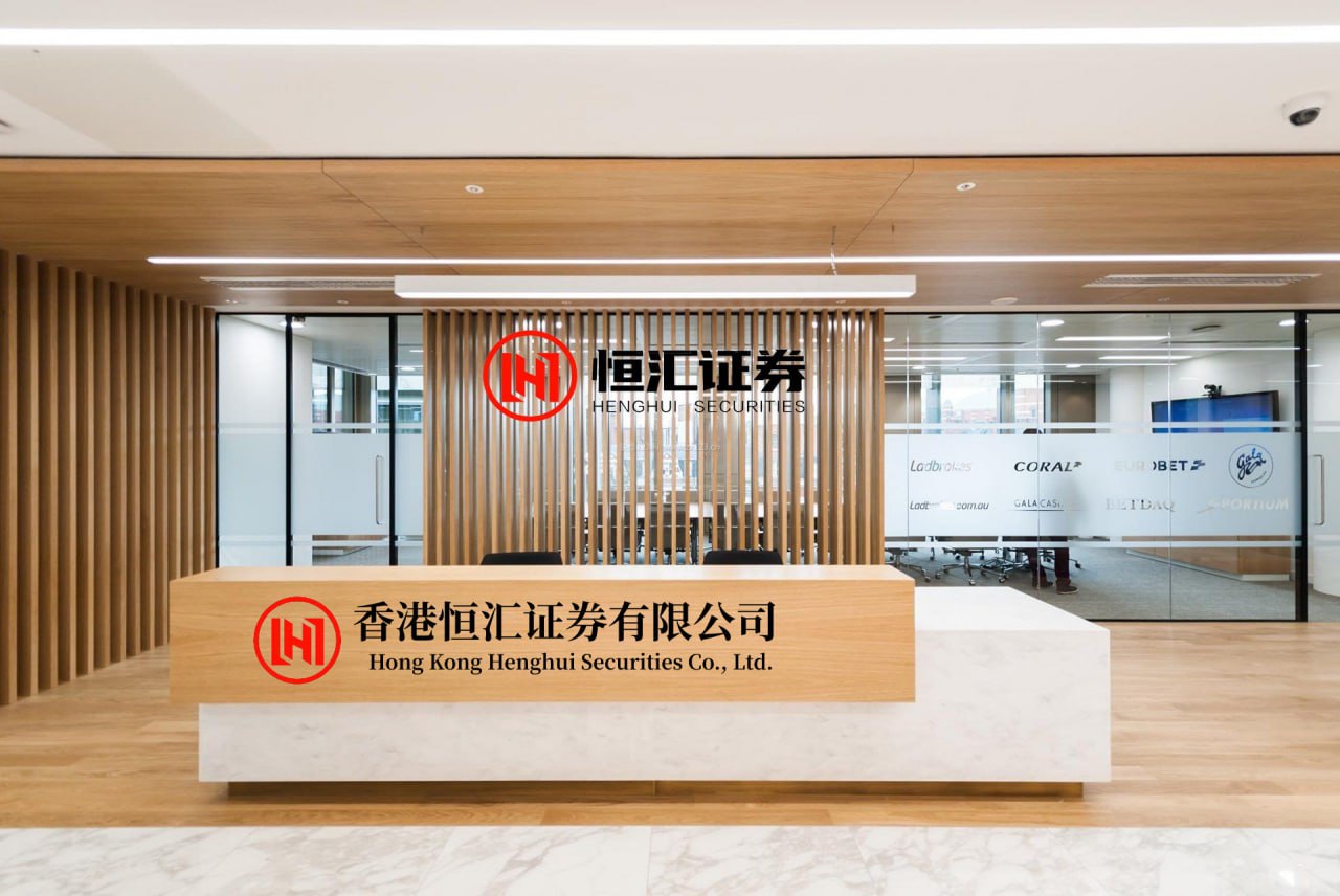 美美配资 别学“手剥蓝莓”妈妈：你的“我以为、我包办、我蛮干”正毁掉娃